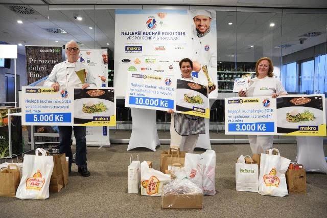 Veřejné stravování má své medailisty.jpg V průběhu víkendu 10. – 11. 11. 2018 se v prostorách Makro akademie v pražských Stodůlkách utkaly o titul Nejlepší kuchař roku ve společném stravování více než tři desítky soutěžících
