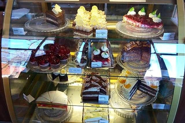 Kavárna Viola v Poděbradech.jpg Kavárna Viola v Poděbradech