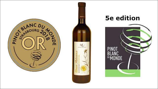 Grand Prix de Jury za Rulandské bílé pozdní sběr 2015 Michlovský Grand Prix de Jury za Rulandské bílé pozdní sběr 2015 Michlovský