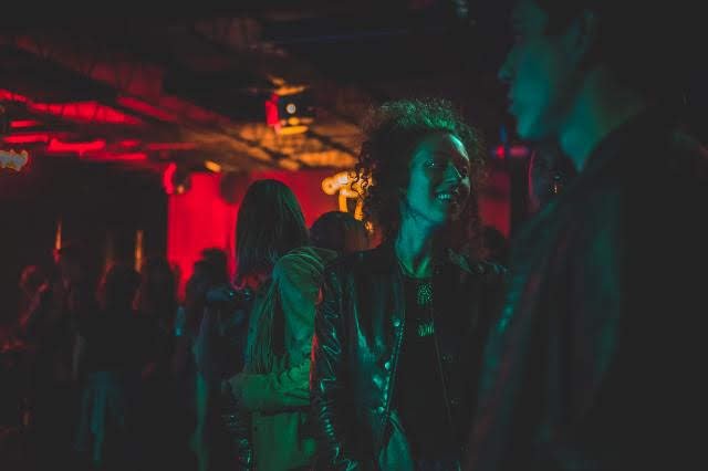 Praha chce omezit otevírací dobu podniků v centru.jpg Praha chce omezit otevírací dobu podniků v centru