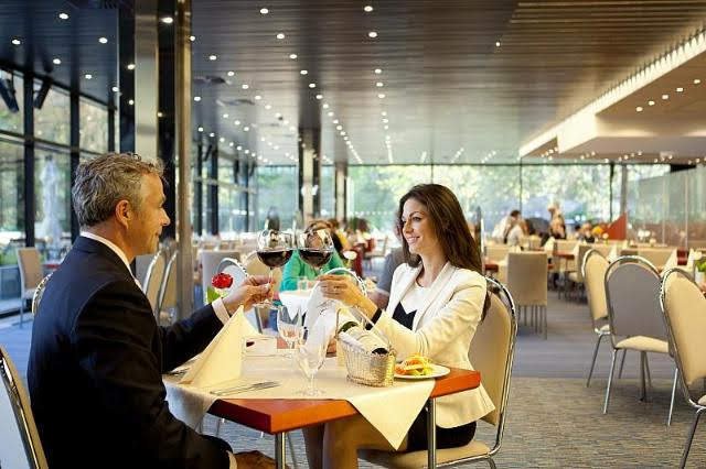 Thermal čeká rekonstrukce na etapy.jpg Thermal čeká rekonstrukce na etapy