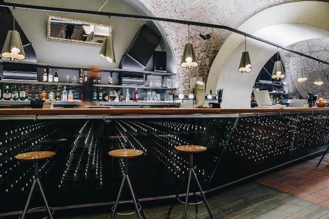 CAFE ELEKTRIC interiér.jpg CAFE ELEKTRIC interiér