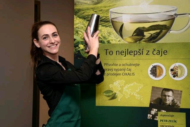 Čaj zrovna frčí.jpg Čaj zrovna frčí ❤?