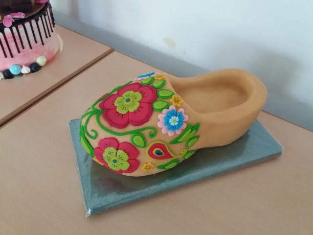 Ukázky práce z víkendového setkání cukrářů a cukrářek v Nasavrkách.jpg Ukázky práce z víkendového setkání cukrářů a cukrářek v Nasavrkách