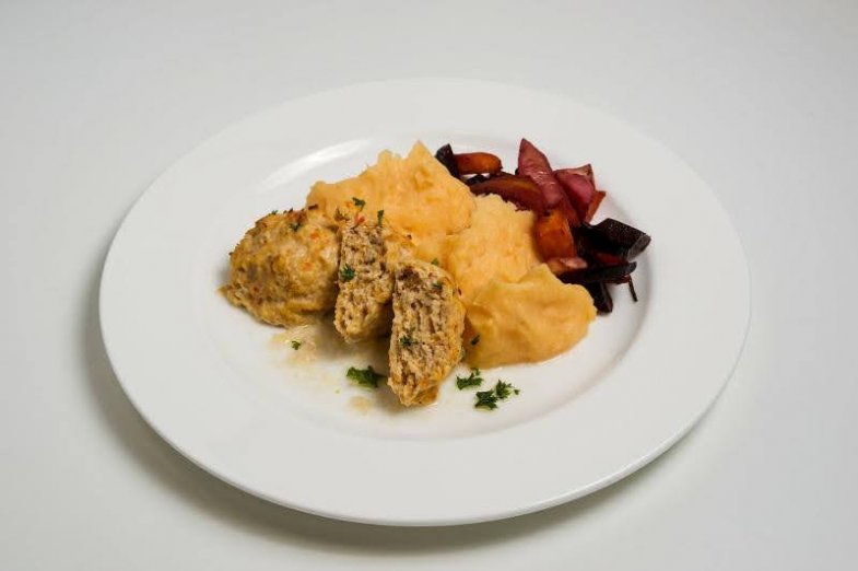 Finále 3. ročníku soutěže o nejlepší kuchařky a kuchaře 2020 ve společném stravování.jpg Finále 3. ročníku soutěže o nejlepší kuchařky a kuchaře 2020 ve společném stravování