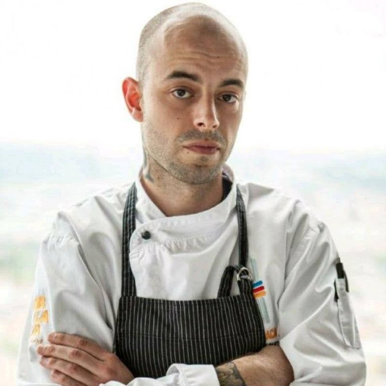 Šéfkuchař Tomáš Lachman z restaurace OBLACA.jpg Šéfkuchař Tomáš Lachman z restaurace OBLACA