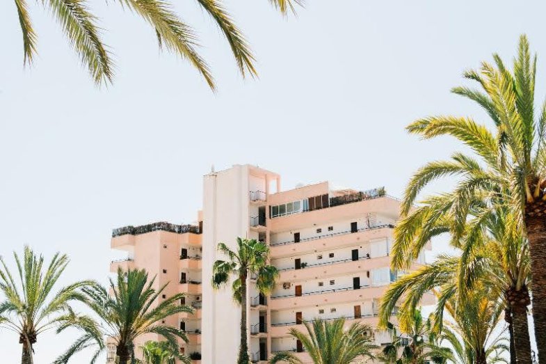 Booking.com hrozí pokuta od španělských úřadů.jpg Booking.com hrozí pokuta od španělských úřadů