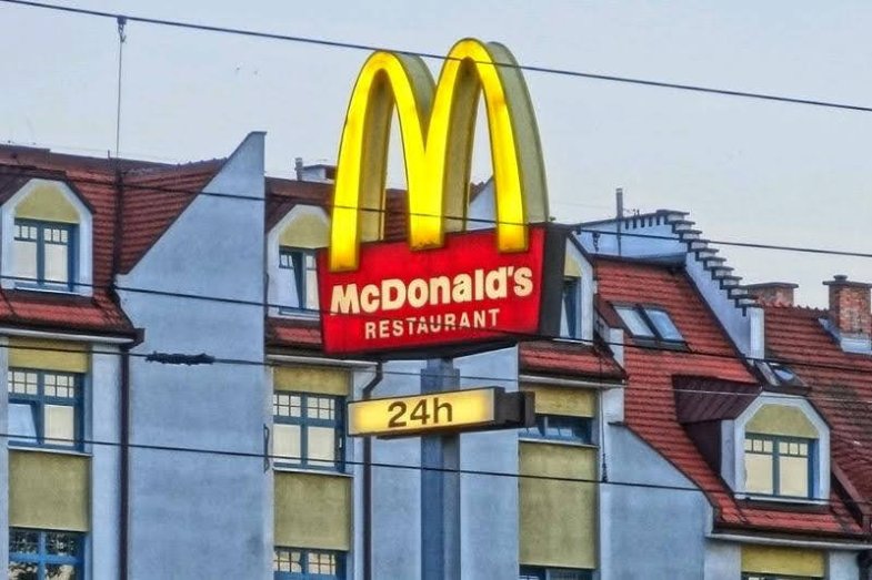 Francie zakázala fast foodům jednorázové nádobí.jpg Francie zakázala fast foodům jednorázové nádobí