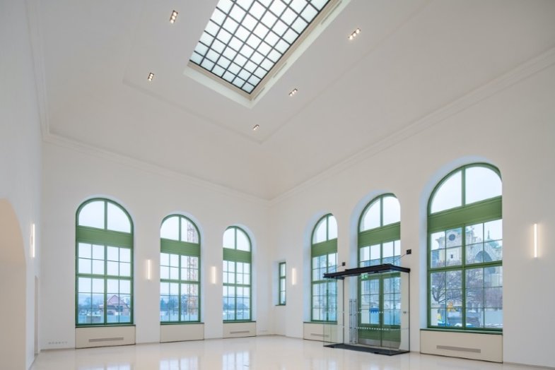 Pražská restaurace Bohemia je po rekonstrukci.jpg Pražská restaurace Bohemia je po rekonstrukci