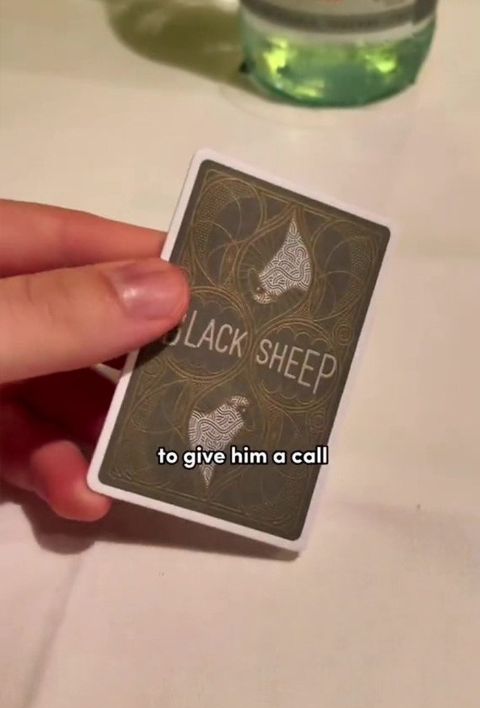 Falesny recenzent 2.jpg Zdroj: https://www.tiktok.com/@slavinjoshua/video/7154347687981092142?is_from_webapp=v1&item_id=7154347687981092142