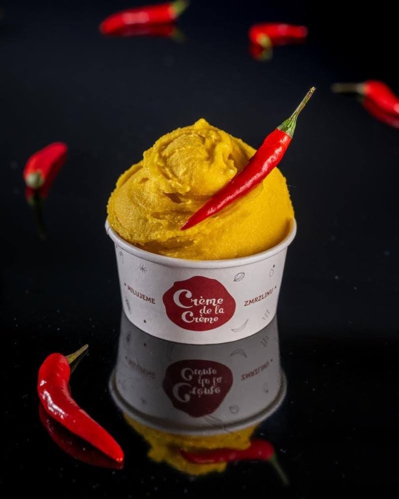 Zmrzlina žhavá jako samo peklo.jpg Zmrzlina žhavá jako samo peklo