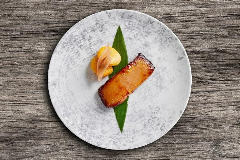 High-end japonská kuchyně na terase pražského Four Seasons.jpg High-end japonská kuchyně na terase pražského Four Seasons