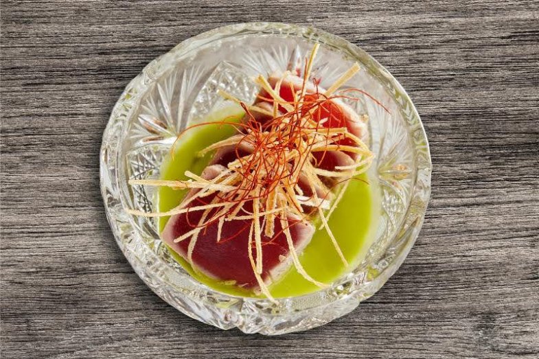 High-end japonská kuchyně na terase pražského Four Seasons.jpg High-end japonská kuchyně na terase pražského Four Seasons