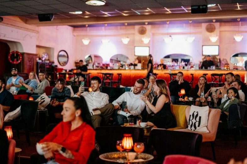 Vítězem Kinley Grand Cocktail Cup se stal Jarda Jeřábek.jpg Vítězem Kinley Grand Cocktail Cup se stal Jarda Jeřábek