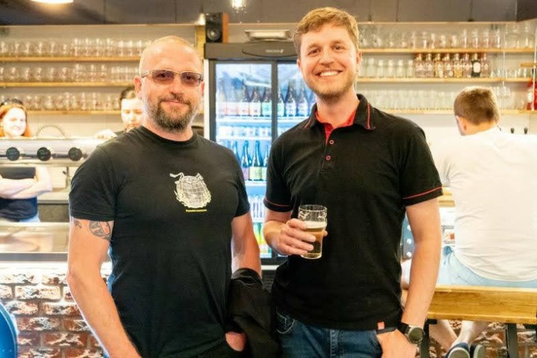 Hákovna Craft Beer Bar v suterénu Luma Terra Prague Hostel.jpg Hákovna Craft Beer Bar v suterénu Luma Terra Prague Hostel