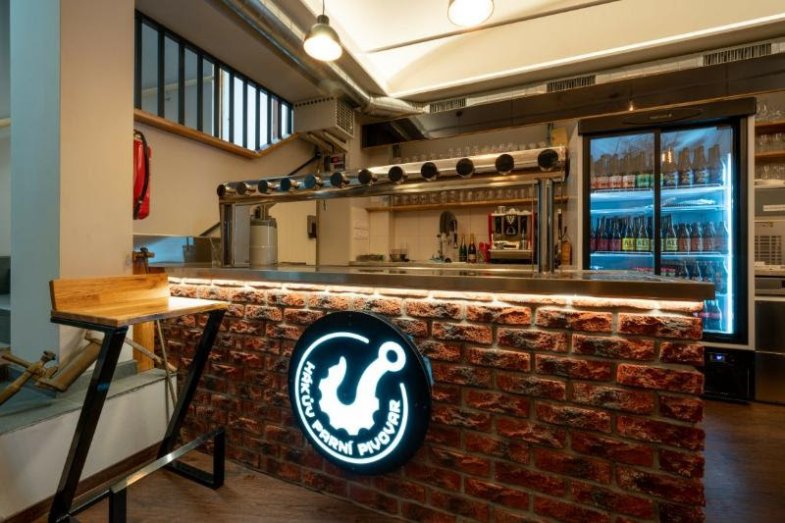 Hákovna Craft Beer Bar v suterénu Luma Terra Prague Hostel.jpg Hákovna Craft Beer Bar v suterénu Luma Terra Prague Hostel