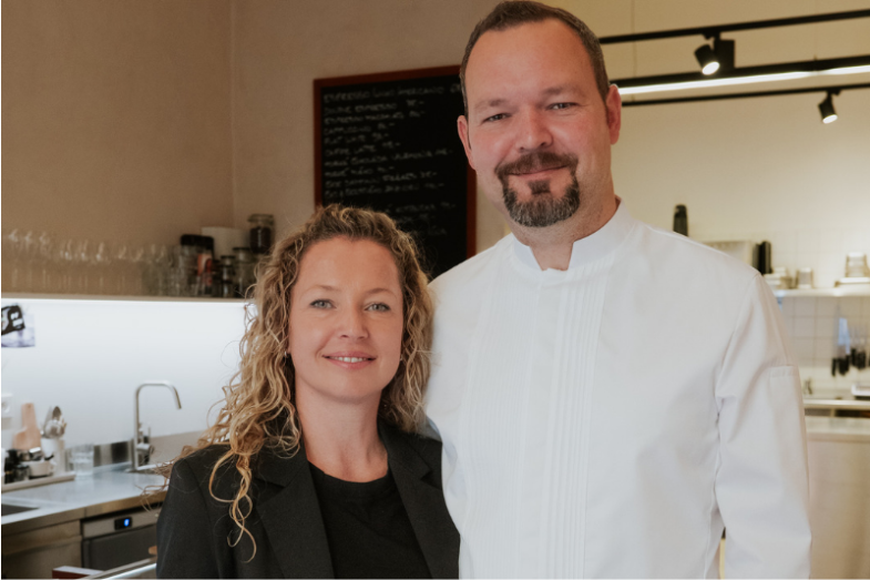 Hrubcovi, foto Anketa Zlatý kuchař.png Hrubcovi, foto Anketa Zlatý kuchař