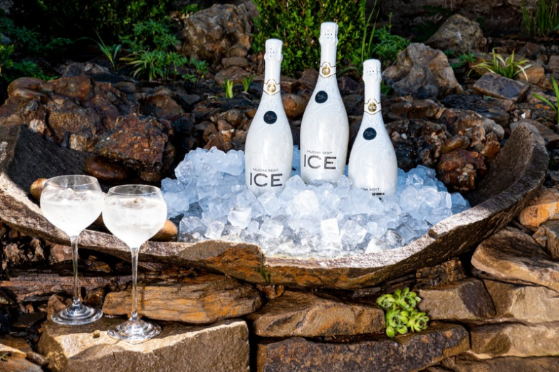 Prague Premium Gold pro Mucha sekt.png Prague Premium Gold pro Mucha sekt