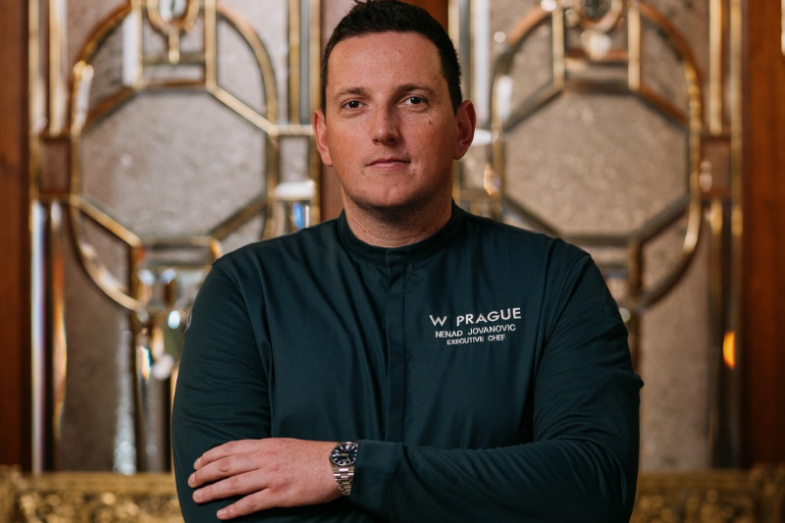 Nenad Janović, šéfkuchař W Prague.png Nenad Janović, šéfkuchař W Prague
